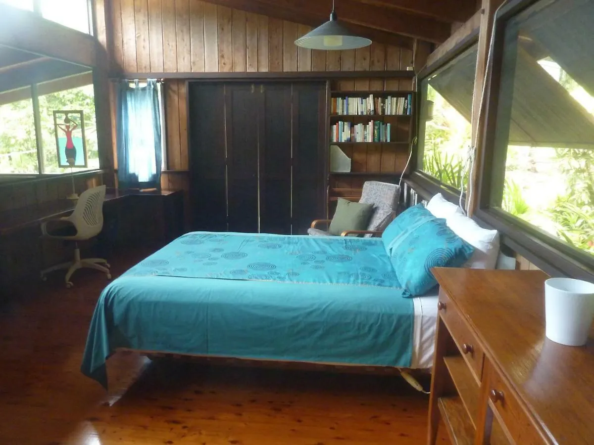 Daintree Holiday Homes - The Folly Diwan