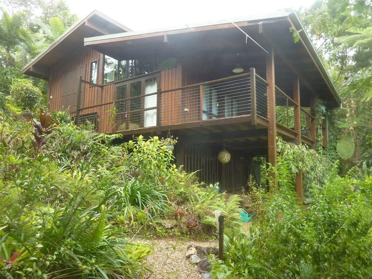 Daintree Holiday Homes - The Folly Diwan 0*,  Austrálie